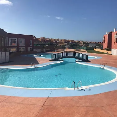 Moderno Comfortable Apt Close To Beach Lägenhet *